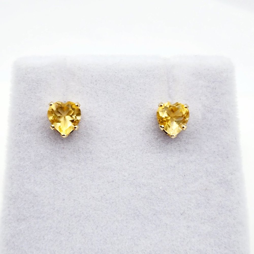 10K Yellow Gold Heart-Shaped Citrine 5x5mm Stud Earrings